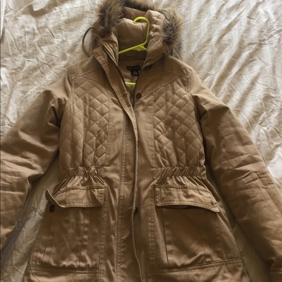 Winter tan coat - Picture 1 of 2