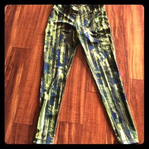 Aspire joggers reversible size medium new