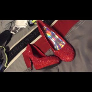 Red high heels!
