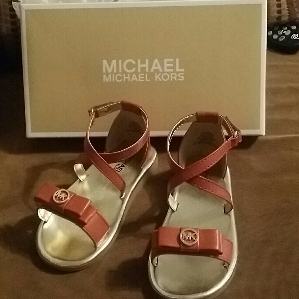 SALE PRICE $28! Micheal kors shoes nwt