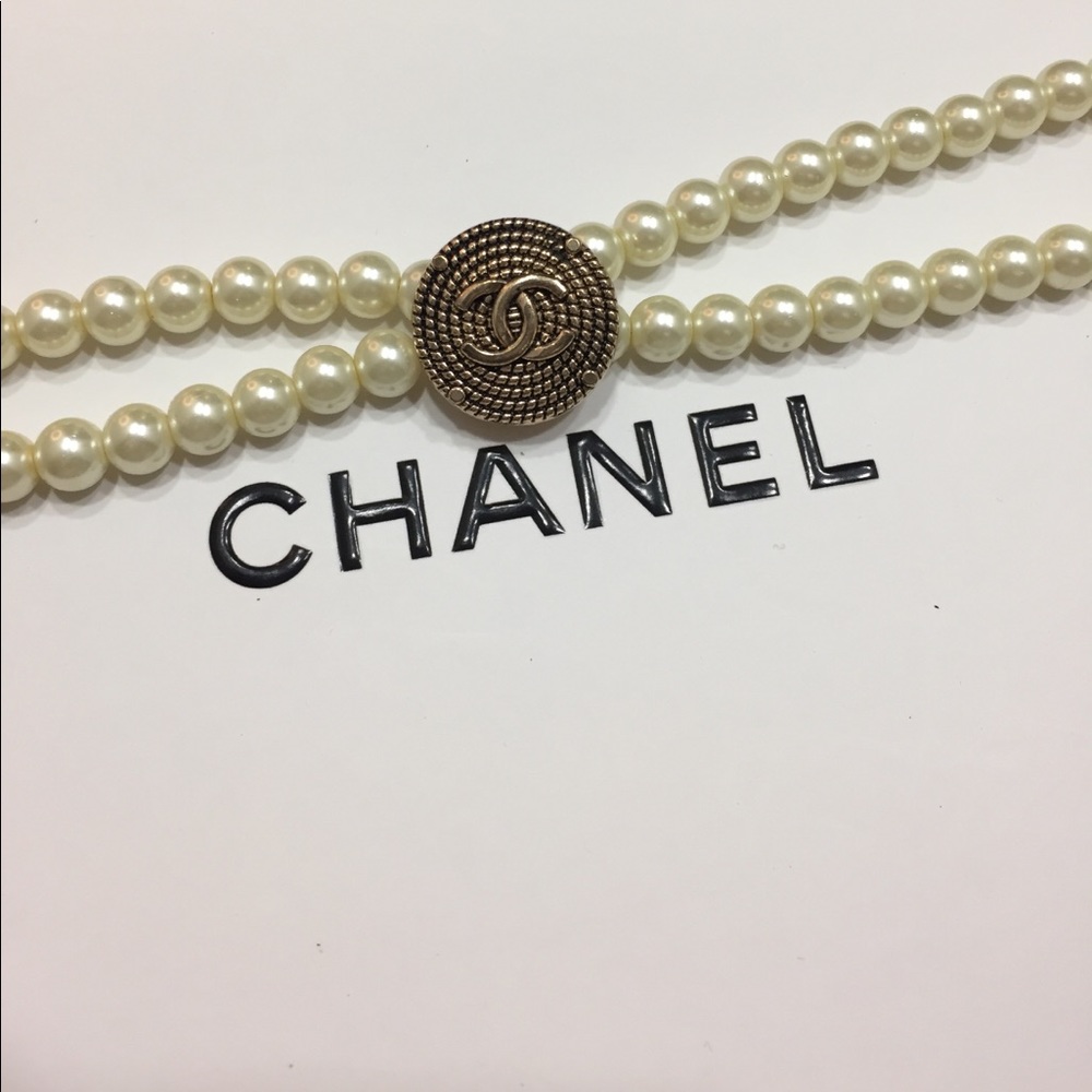 Choker... double strand- pretty!