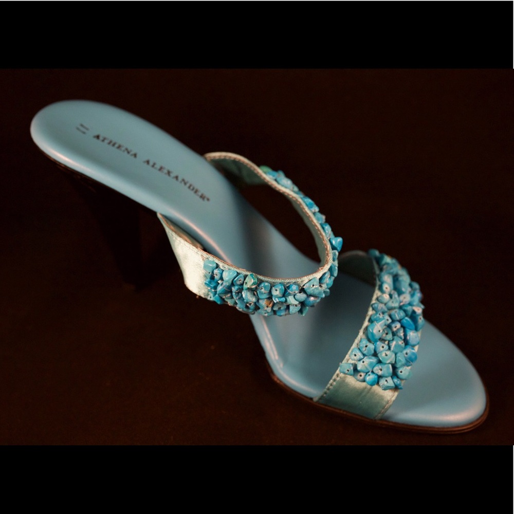 Athena Alexander heel