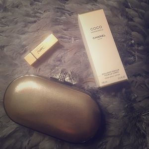 ✨Chic Crossbody Clutch ✨