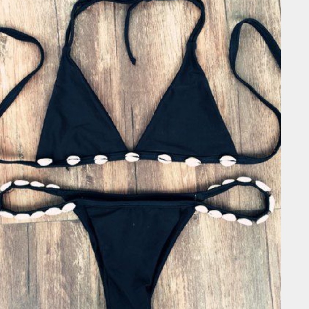 Black shell bikini