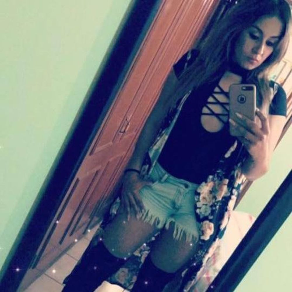 Meet your Posher, Leslie