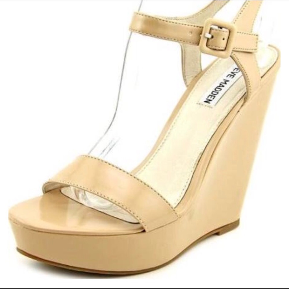 Steve Madden Nude Wedges