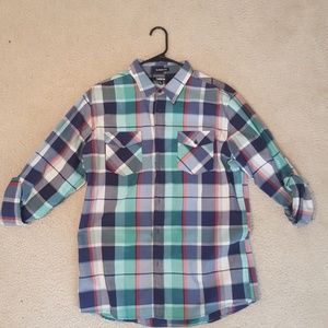 Long rolled sleeve shirt