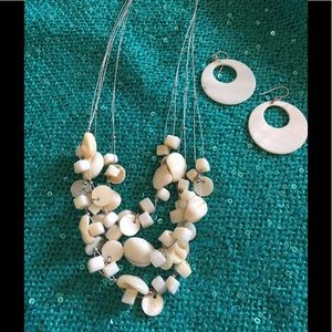 Shell earrings and necklace set!