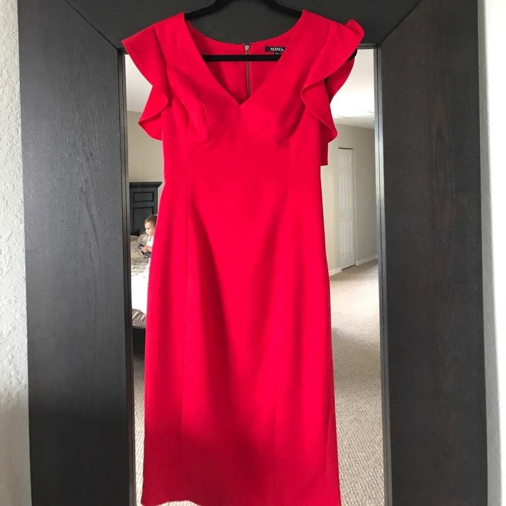 Sexy red dress size 7/8 with ruffle detail