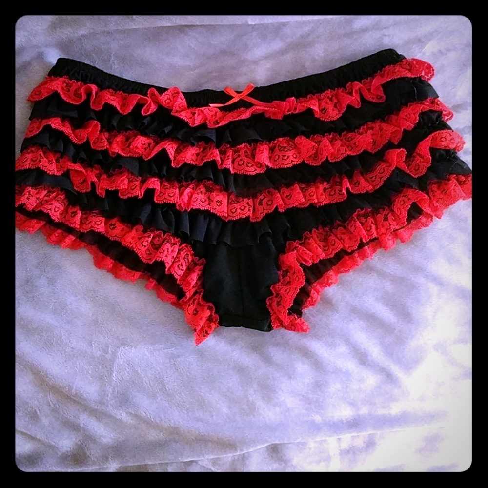 🆕Tanga shorts NWOT