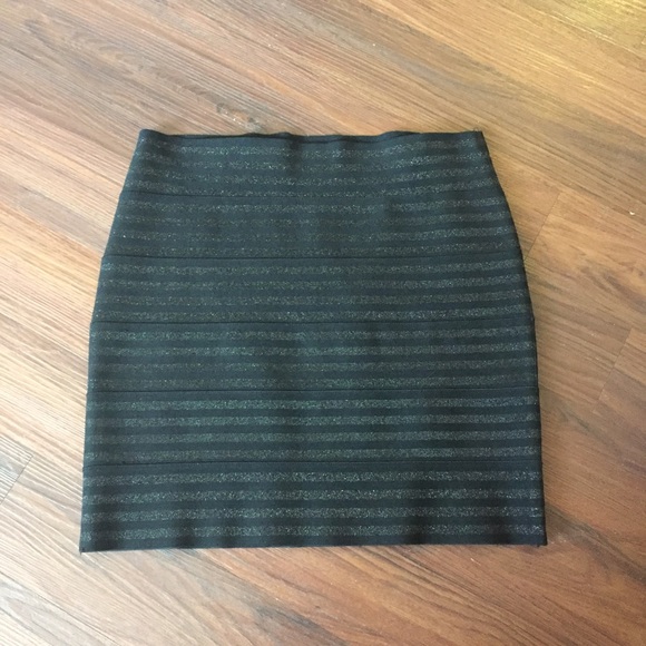 BodyCon Skirt - Picture 1 of 4