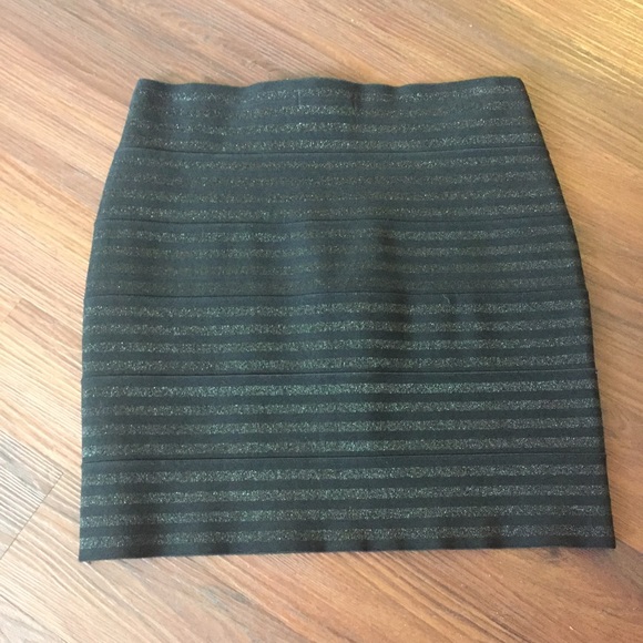 BodyCon Skirt - Picture 2 of 4