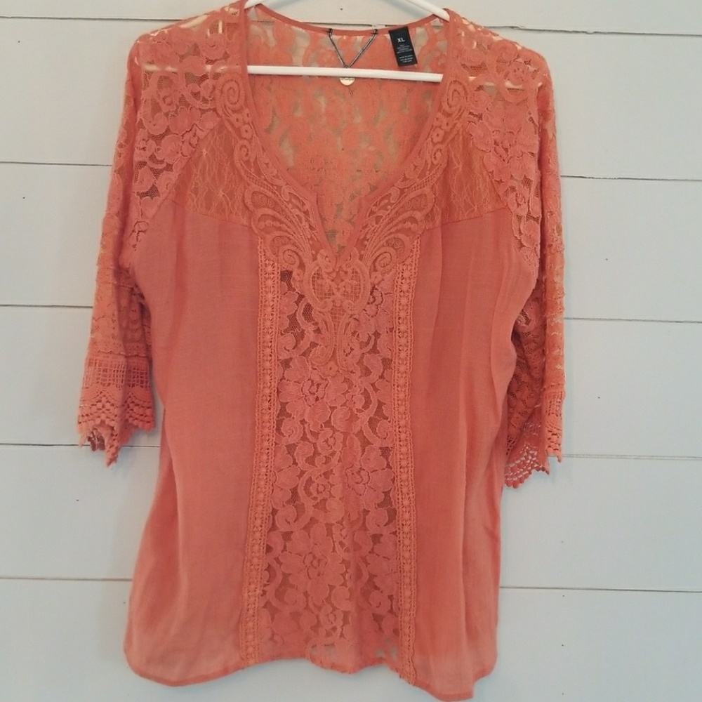 BKE Lace top