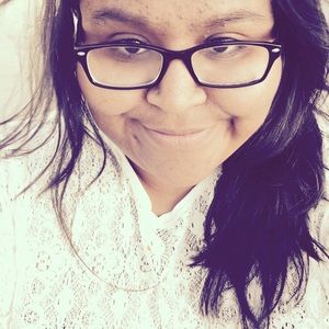 Meet your Posher, Perla