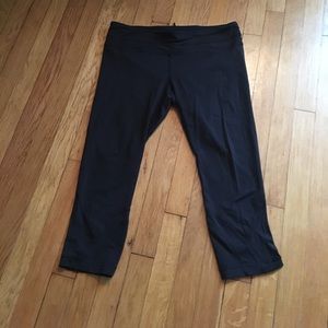 LuluLemon Capri Leggings
