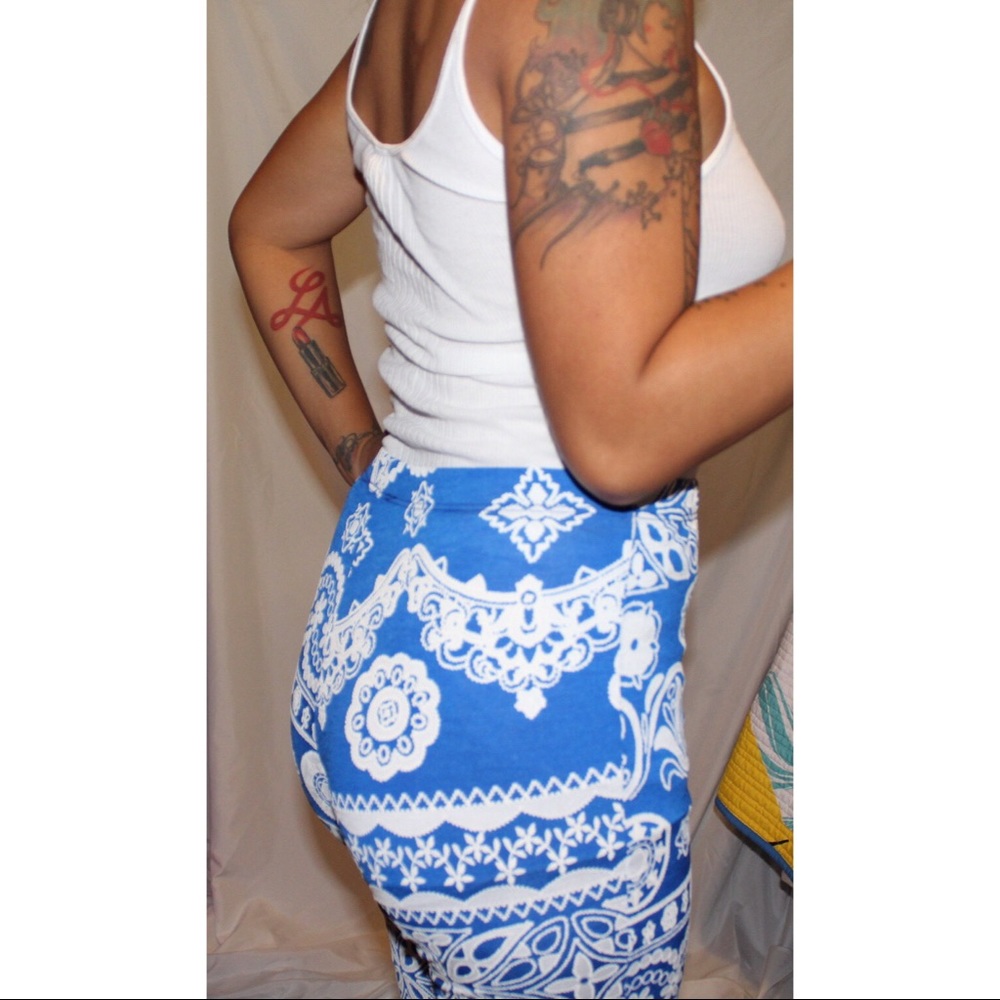 Boho floral bell bottoms Size: S NEW ..