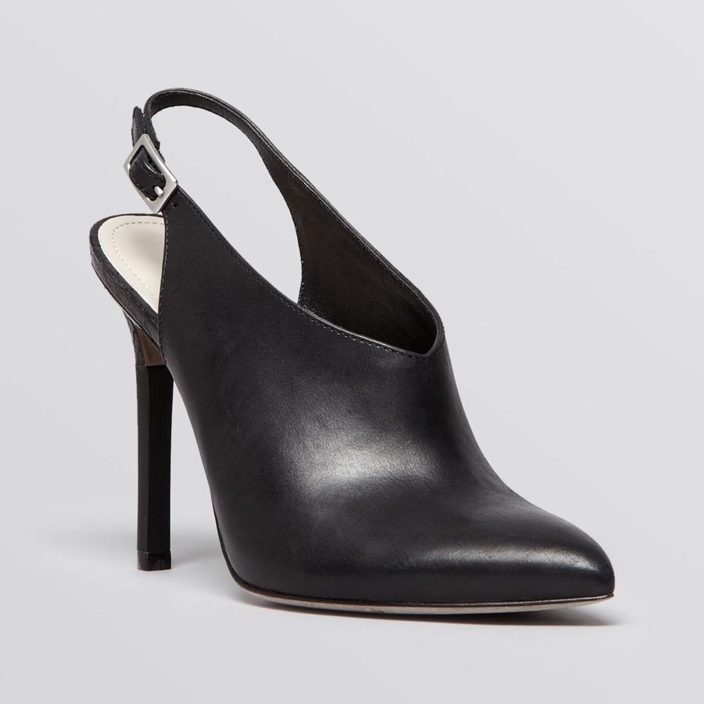 Pour la Victoire Zen Leather Slingback Bootie!