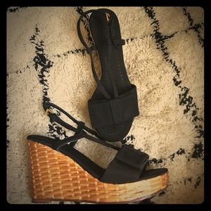 Kate spade bow wicker wedges!