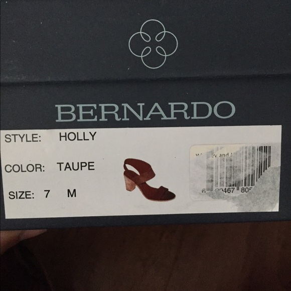 ❌SOLD❌Bernardo Holly Heel - Picture 6 of 6
