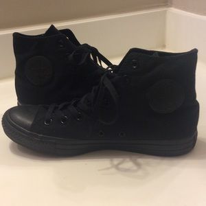 Men's size 8 high top Converse