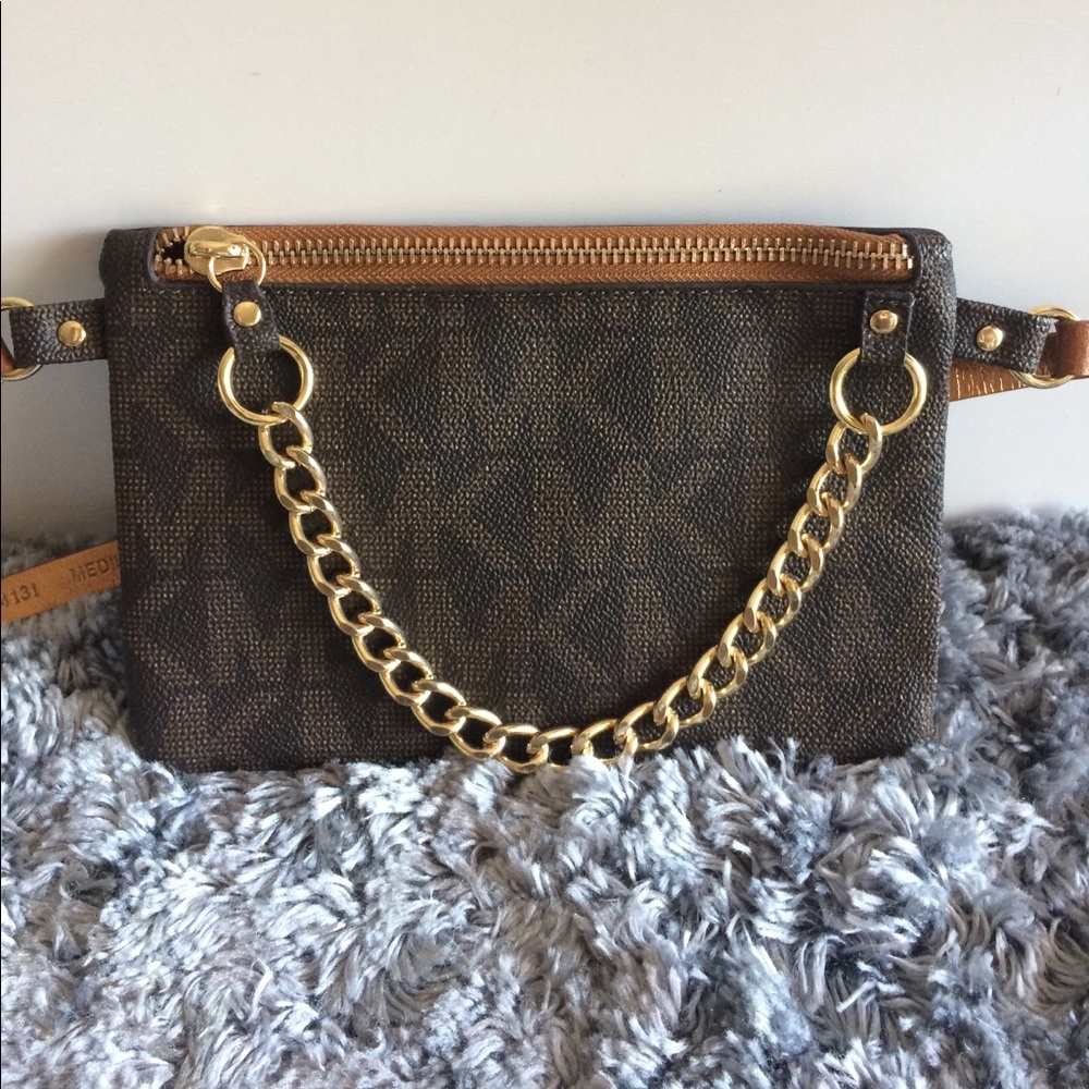 Michael Kors hip purse