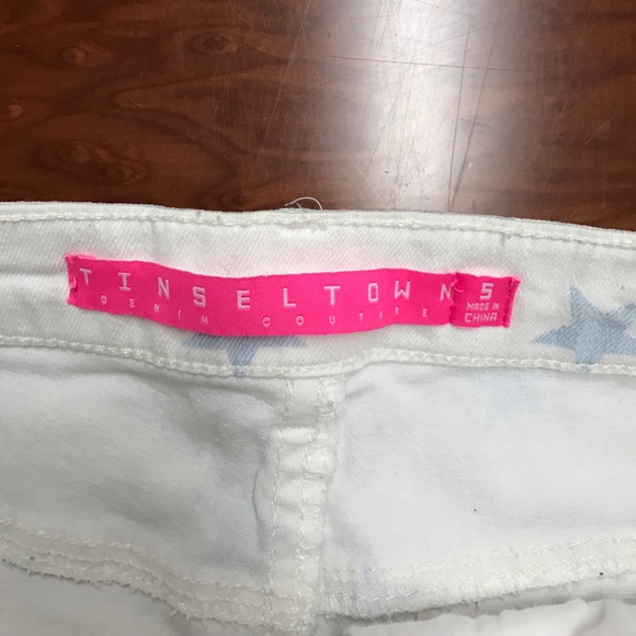 Tinseltowns Shorts - Picture 2 of 4