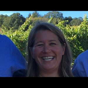 Meet your Posher, Angie