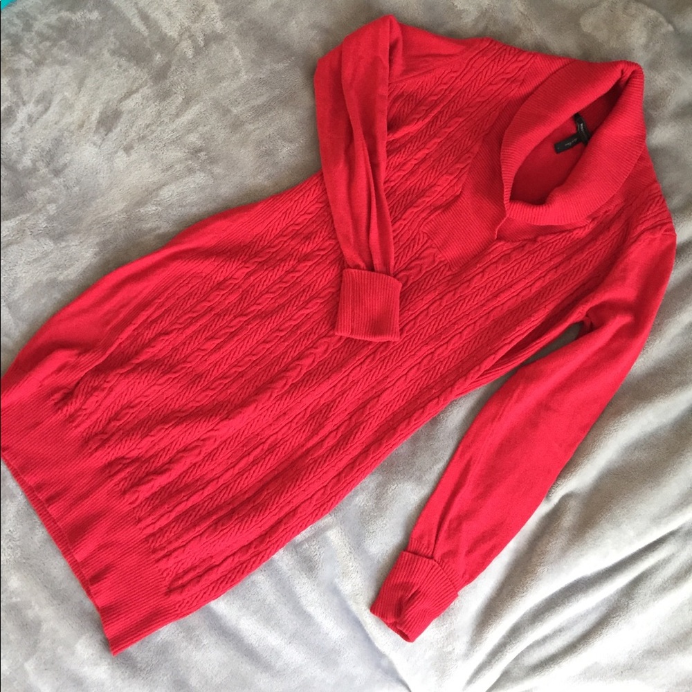 BCBGMaxaZria red sweater dress Size L