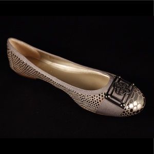 Isola Britt II flats