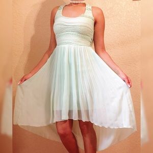 🛍️ Sale 🛍️ Mint Green Flowy Dress