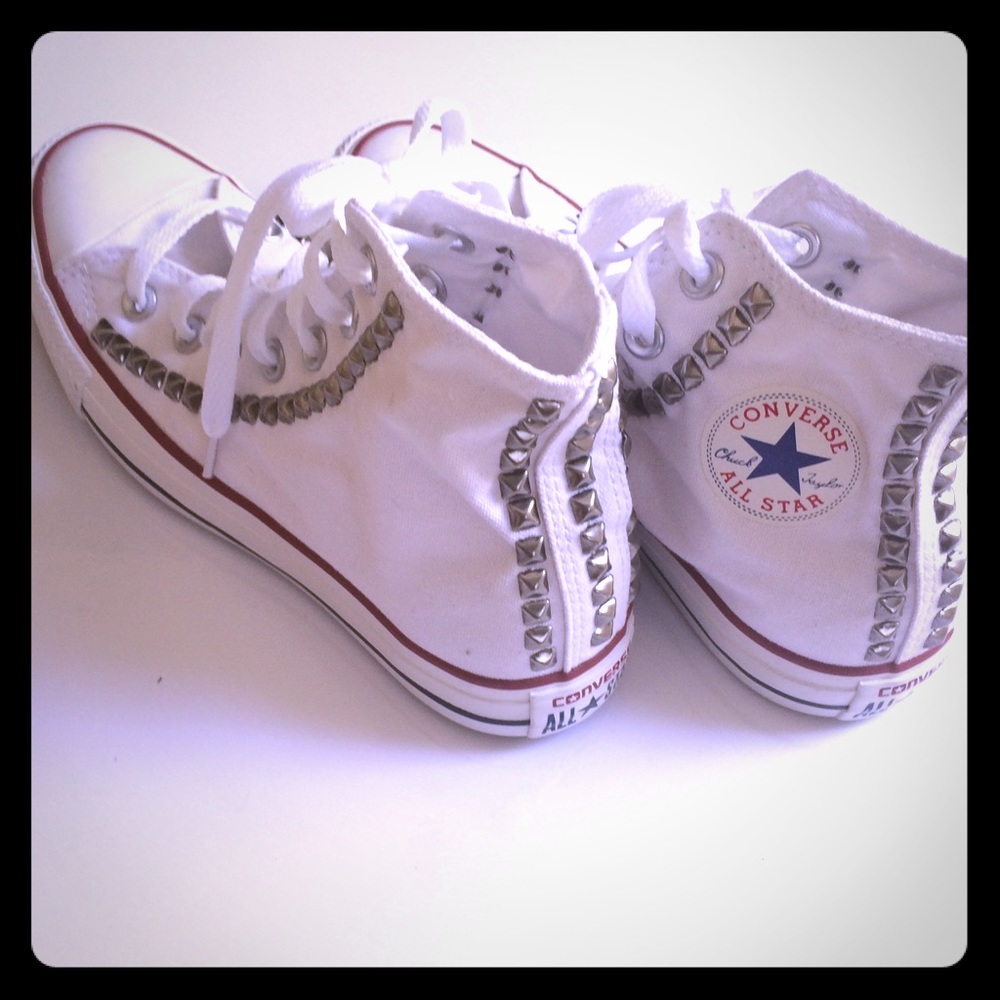 Converse With Studded Pyramids