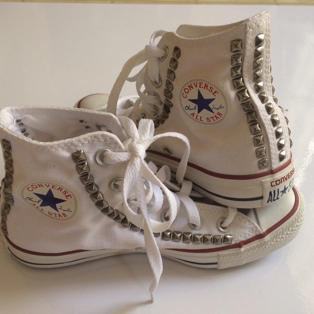 Converse With Studded Pyramids - Picture 2 of 4