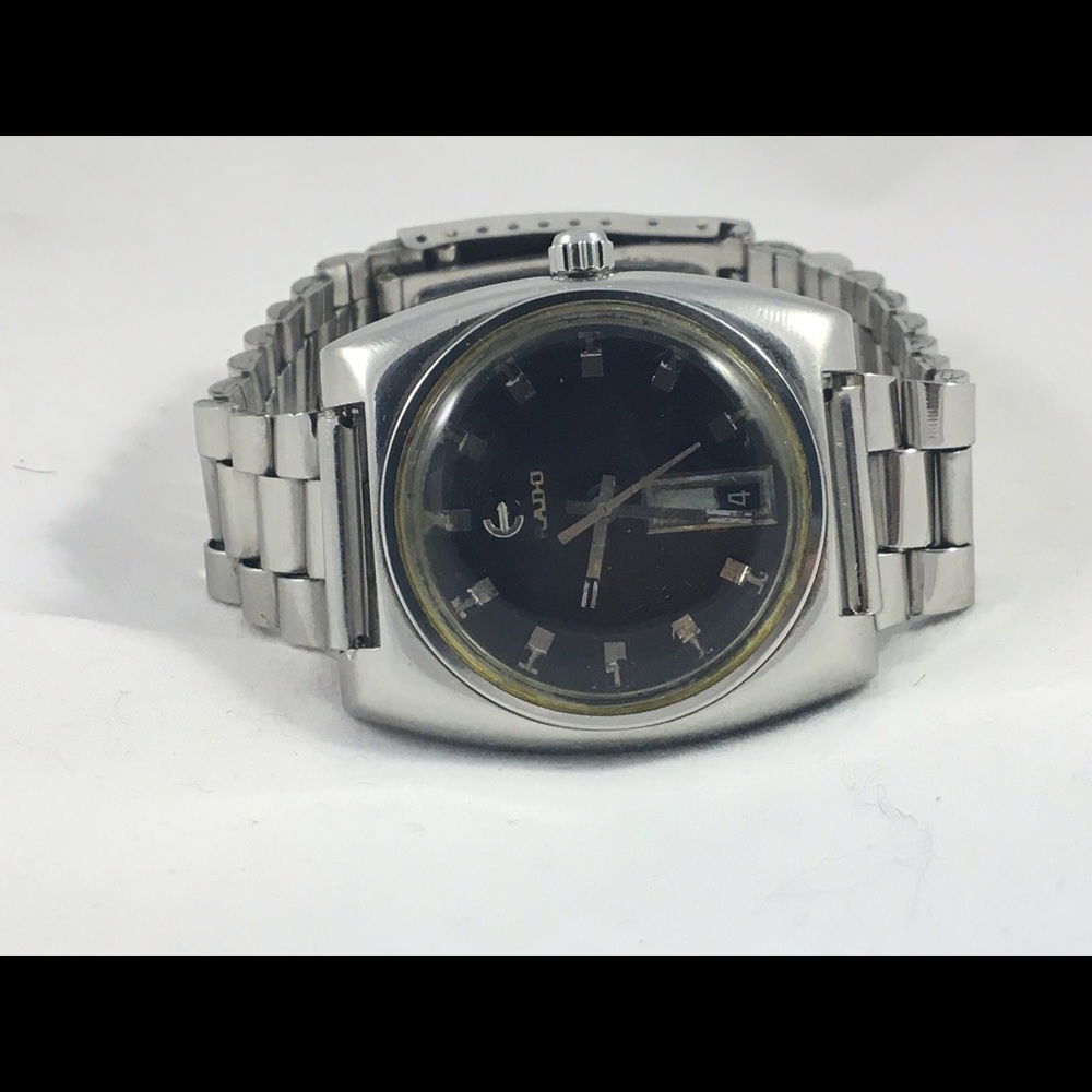 Men's Rado watch - Picture 3 of 5