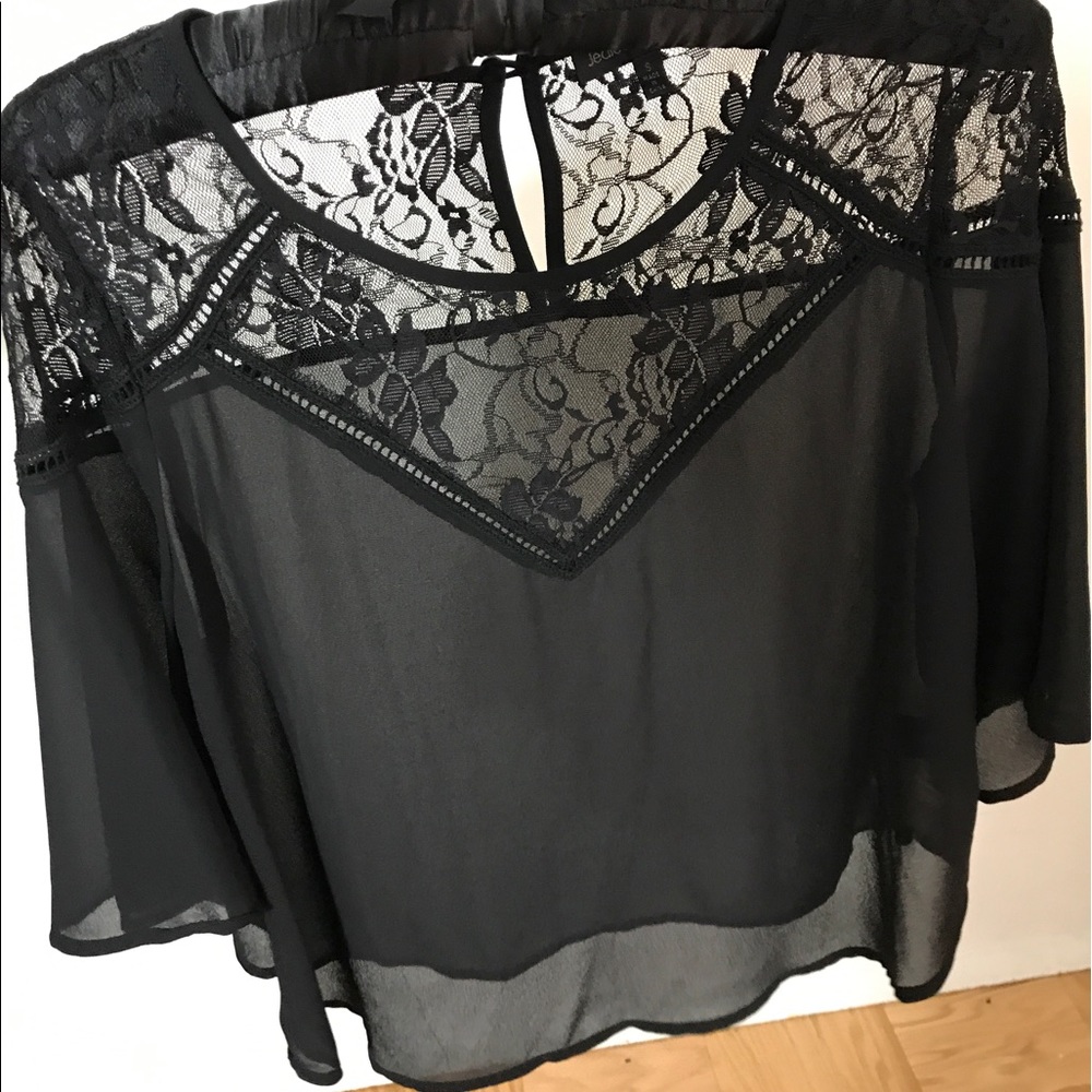 Mesh and Lace bell blouse