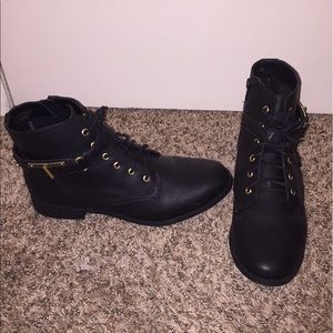Express Ankle Boots