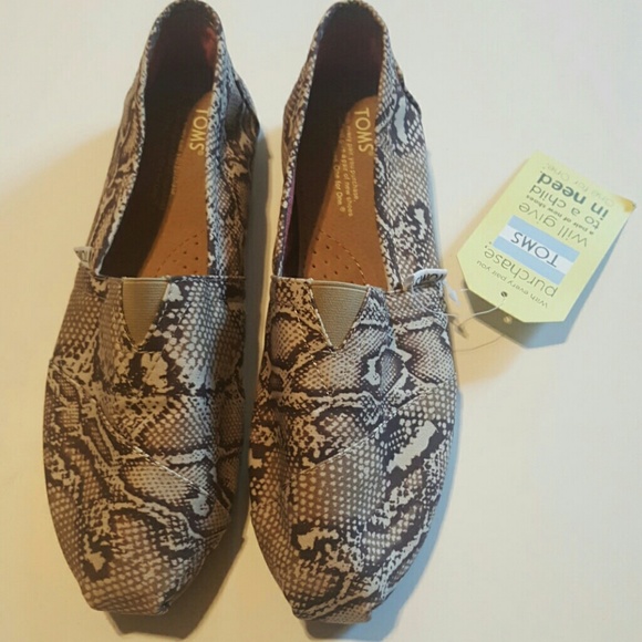 TOMS Shoes - Toms Shoes