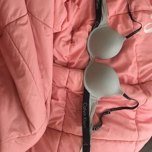 CALVIN KLEIN BRA