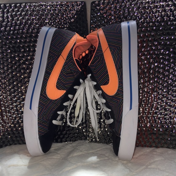 Nike - Picture 3 of 4