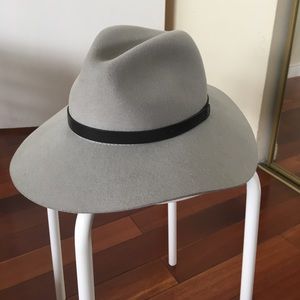 NWT RAG & BONE floppy brim hat.  large grey