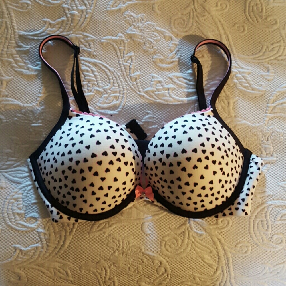 Victoria Secret Body by Victoria push up bra