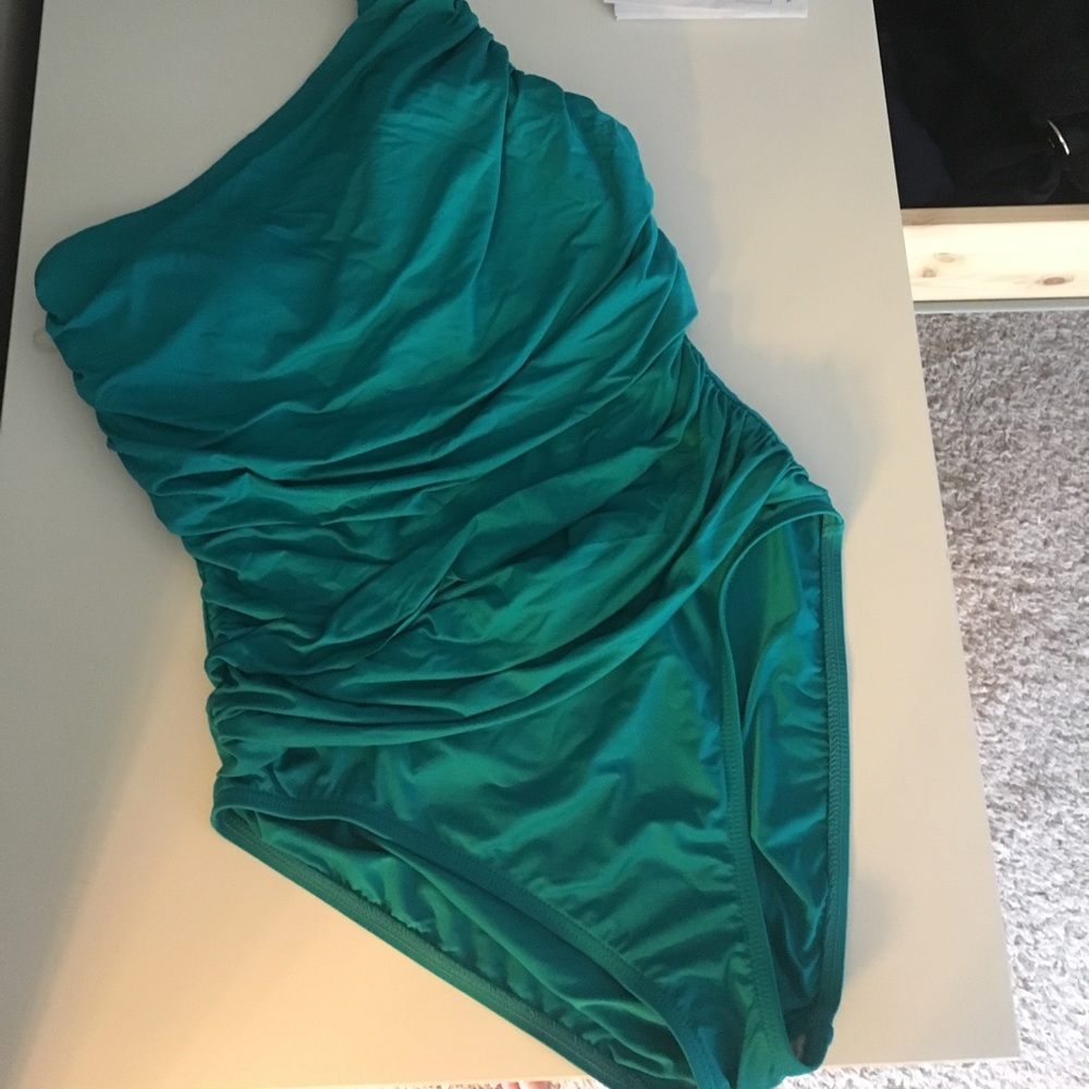 La Blanca Teal Swimsuit. Size 8