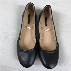 Black Ballet Flats