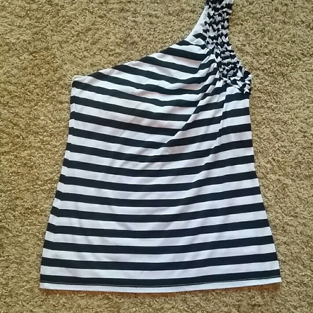 💥 3 for $10 💥 One Shoulder Blouse by Xhilaration