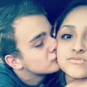 Meet your Posher, Zach