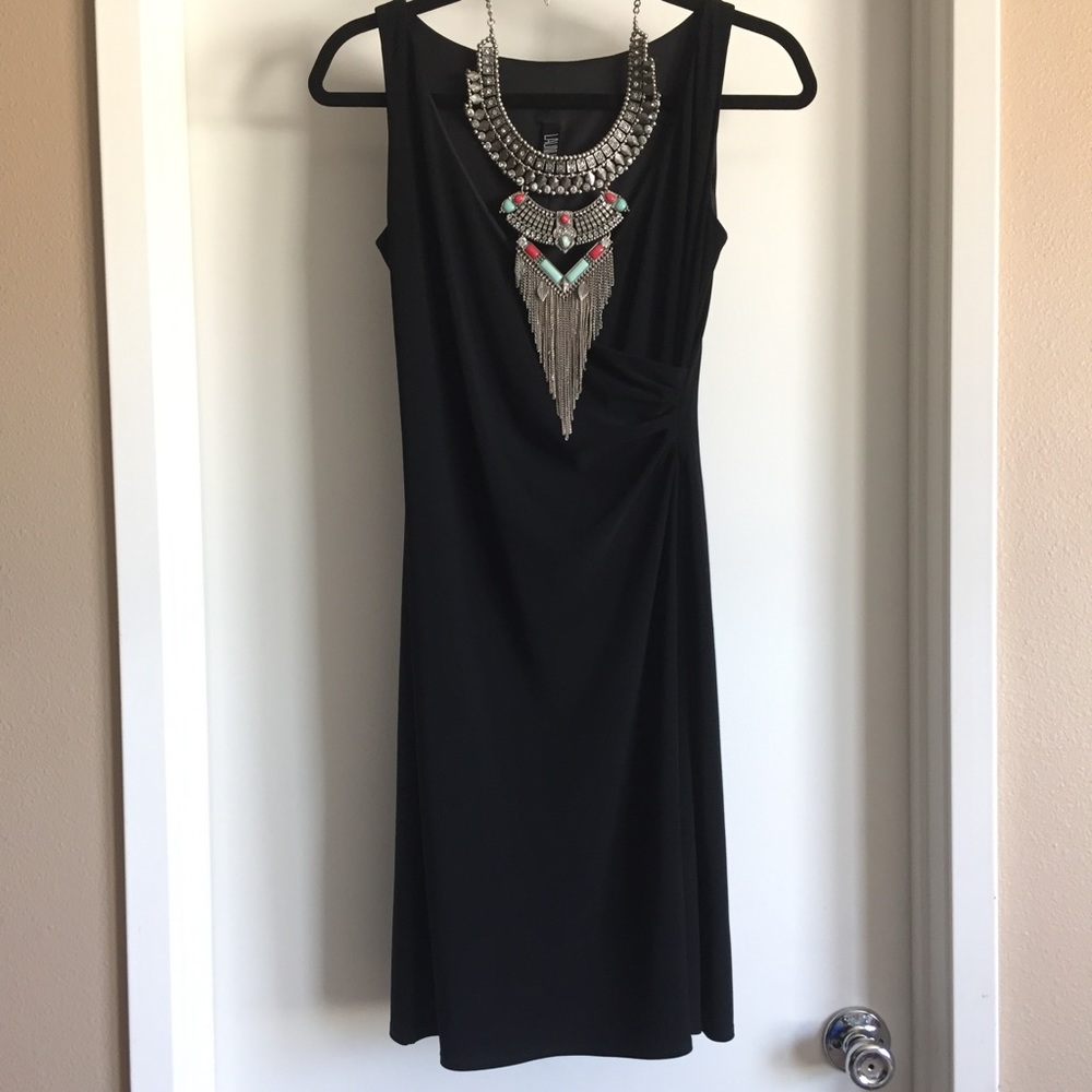 Laundry by Shelli Segal gathered black Vneck dress