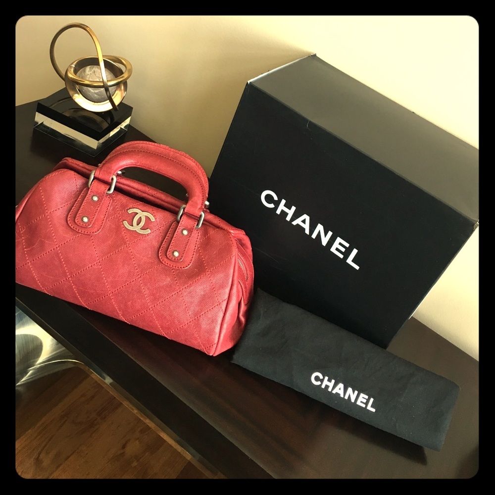 Authentic Chanel caviar leather Doctor satchel bag