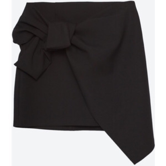 Zara Skirt with Knot - Picture 3 of 4