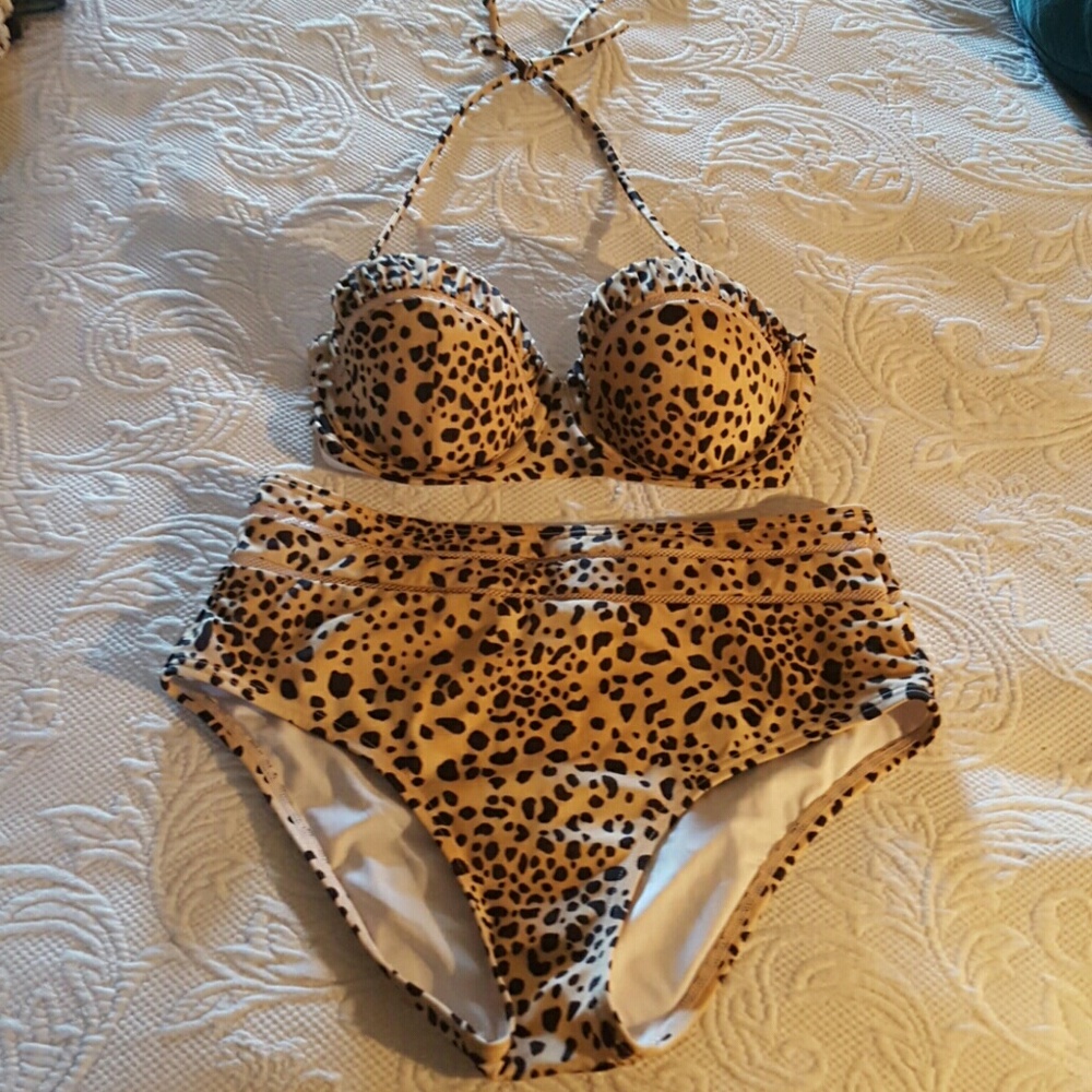 ON HOLD !! Victoria Secret high waisted bikini set