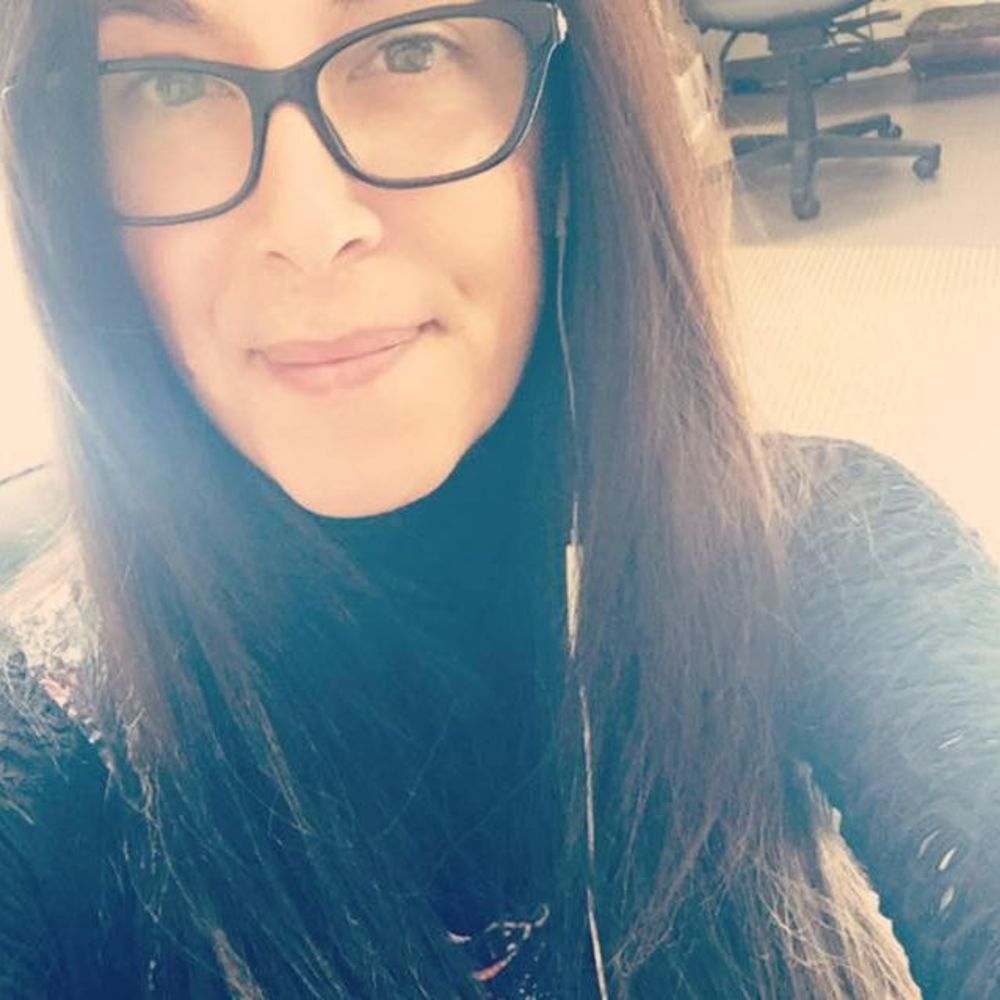 Meet your Posher, Deana