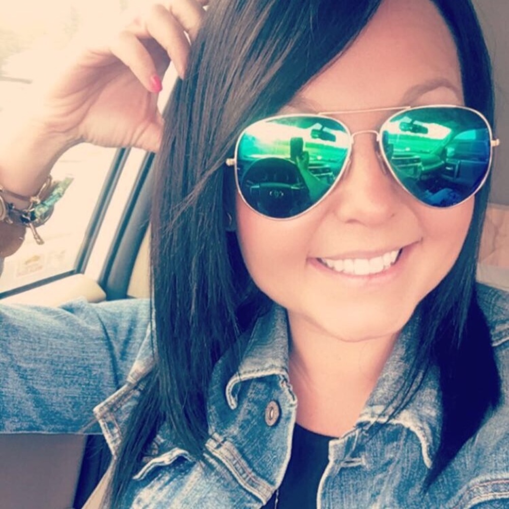 Meet your Posher, Brandi